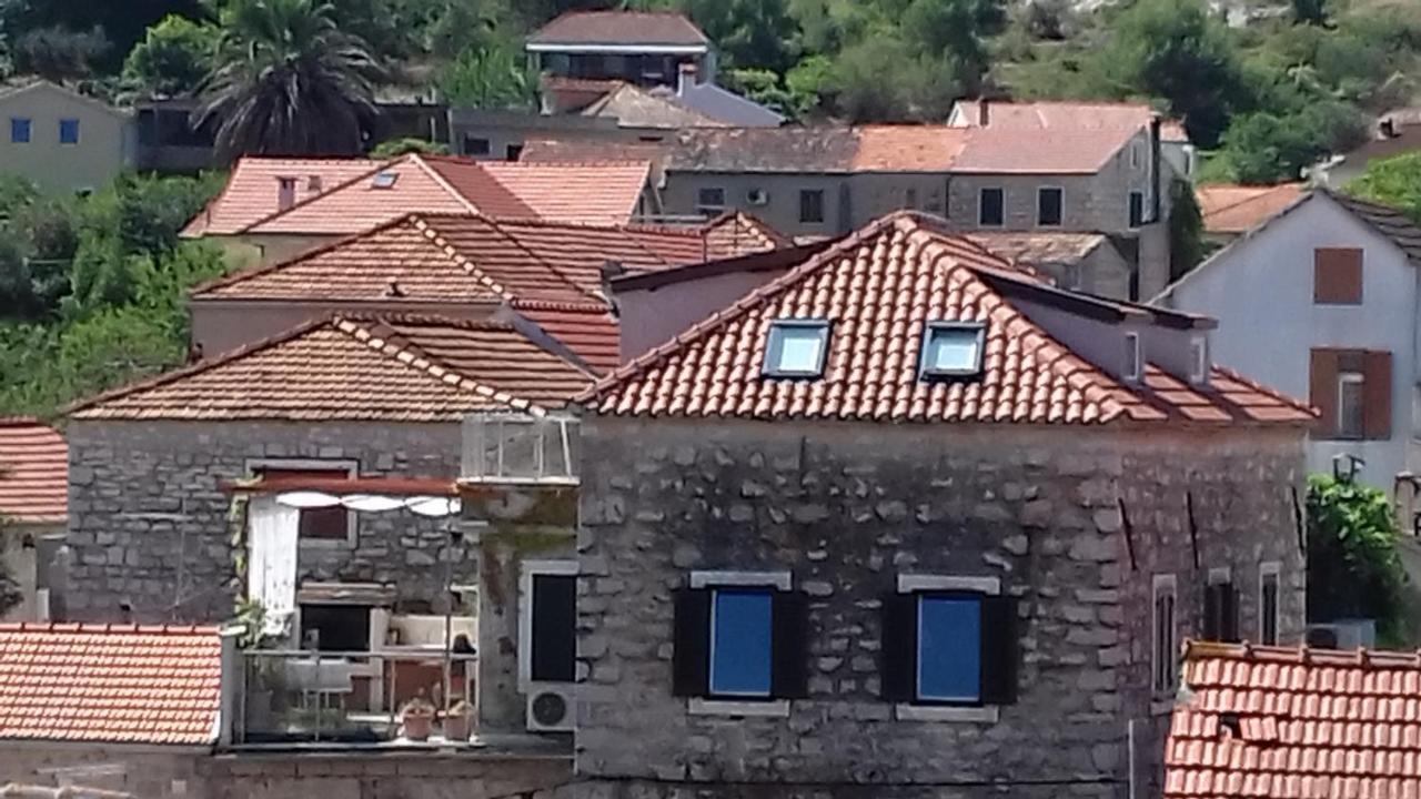 Apartment Gliha Jelsa  Buitenkant foto
